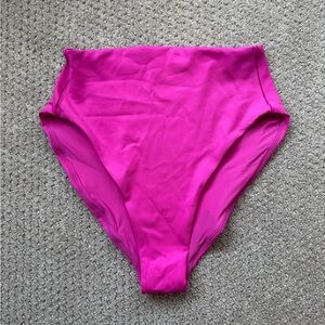 Hi Hi Bottom in Hot (pink)